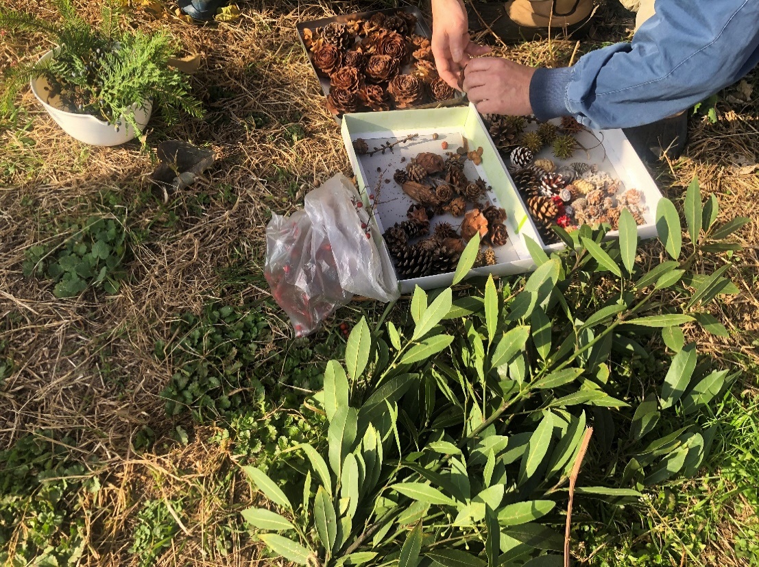 草, 屋外, 人, 男 が含まれている画像

AI 生成コンテンツは誤りを含む可能性があります。